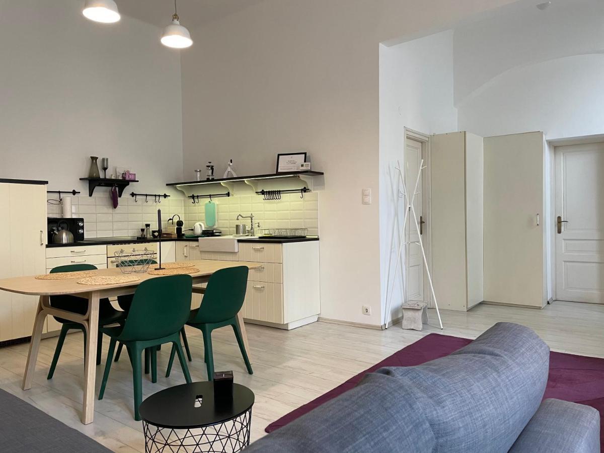 Palace District Apartment Budapest Ngoại thất bức ảnh